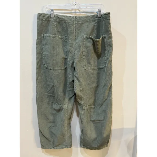 We‎ The Free People Green Button Fly Cord Barrel Leg Pants Size 33 - Image 3