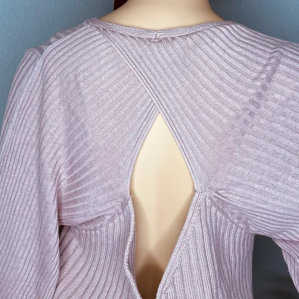 Free People Rose Pink Cropped Plunging VNeck Sweater Size Large - Image 6