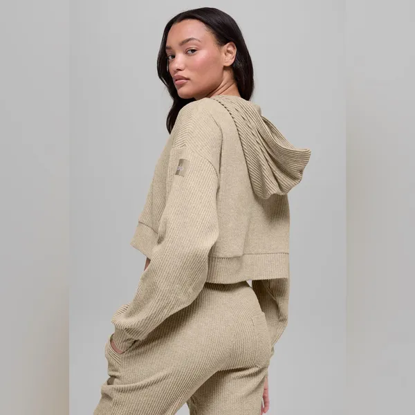 Alo Yoga Women’s Muse Cropped Ribbed Hoodie in Gravel Heather Tan Size S - Image 2