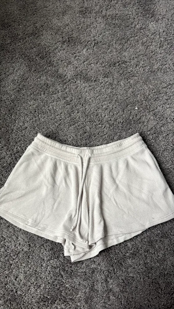 Hollister Waffle Knit Shorts - Image 3