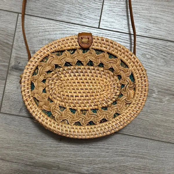 Woven Rattan Crossbody Bag Oval Basket Purse Leather Strap Boho Batik Lined - Image 2