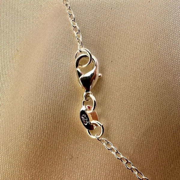 Silver tone and agate pendant necklace - Image 8