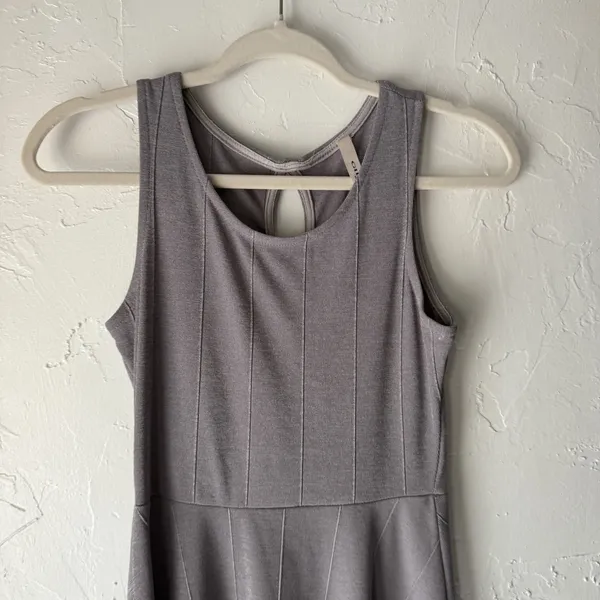 Gilli Dress‎ Womens Medium Gray Sleeveless Fit and Flare Keyhole Back Made USA - Image 2