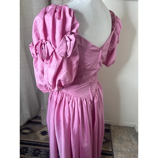 VTG 70s Pink Taffeta Formal Gown-Sweetheart Ruched Puff Sleeve Princess Basque - Image 4