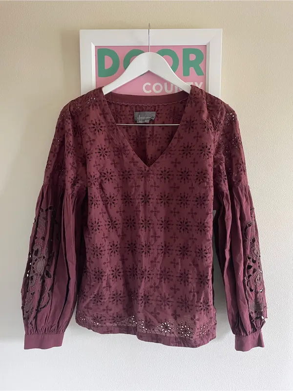 Anthropologie Eyelet Embroidered Boho Blouse Top in Small - Image 3