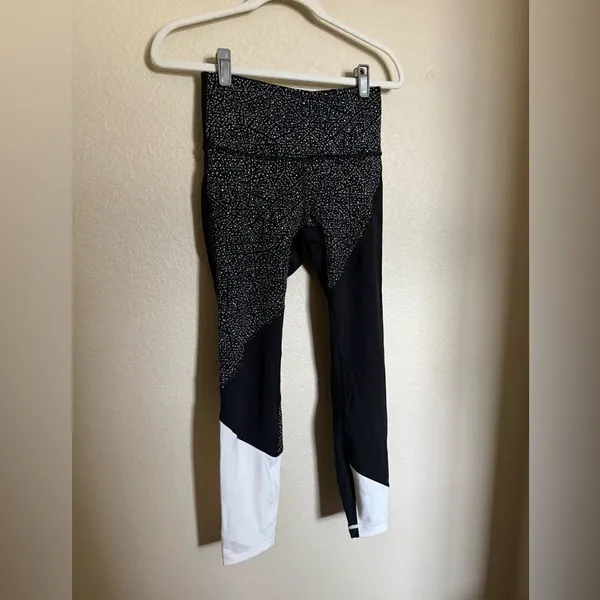 Lululemon Wunder Under Hi-Rise‎ 7/8 Tight in Black White Colorblock - Image 6