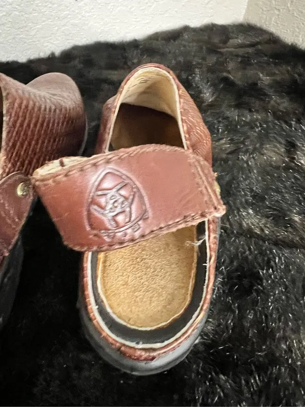 Ariat Women’s Size 7.5 Woven Brown Leather Slides Mules Strap Style 94024 - Image 3