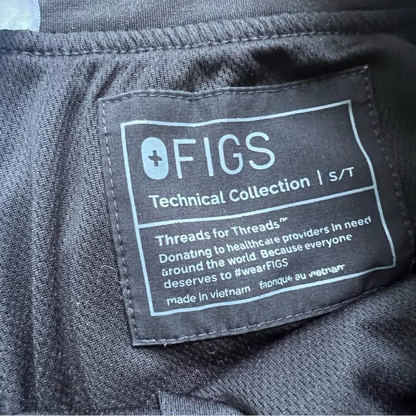 FIGS Yola Free X Lined Scrub Pants Black STYLE W23SW2007T Size Small Tall - Image 16