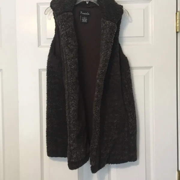Sherpa shearling fleece teddy bear brown vest Small - Image 4