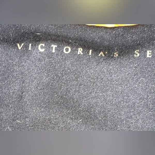 Victoria's Secret Core Essential Pocket High Waisted Legging 10 - Image 4