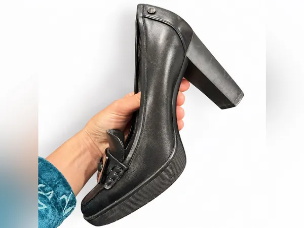 Vintage 90s Calvin Klein Black Leather Square Toe Loafer Pumps Y2K Block Heels - Image 7