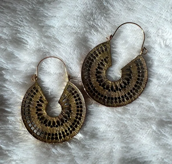Gold Earrings - Image 3