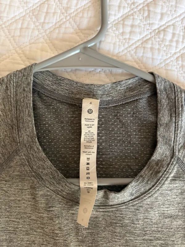 Lululemon Swiftly Tech Short Sleeve Grey - Image 3