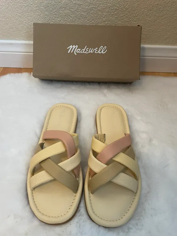 the leeandra slide leather sandal NWT - Image 3