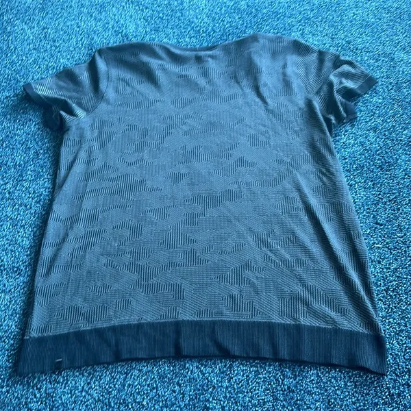 Lululemon Swiftly Breathe Short Sleeve Camo Vented Camo Black / Asphalt Grey - Image 4