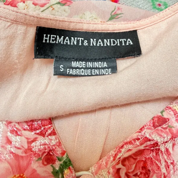 Anthropologie Hemant & Nandita Rose Garden Peplum V-Neck Floral Blouse Small - Image 4