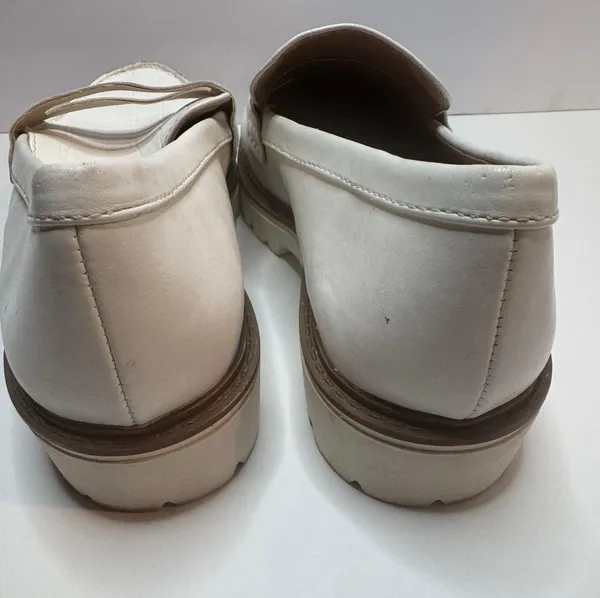 Journee Collection Kenly Penny Loafers Size 7.5 - Image 4