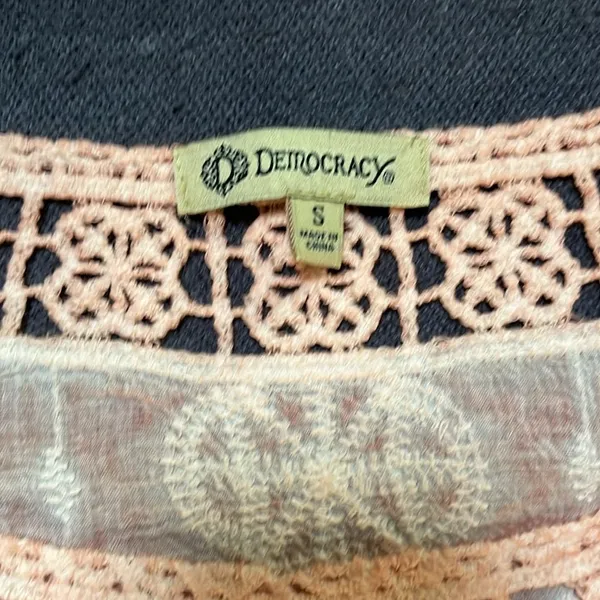 Democracy peach lace and embroidered blouse in small. - Image 2