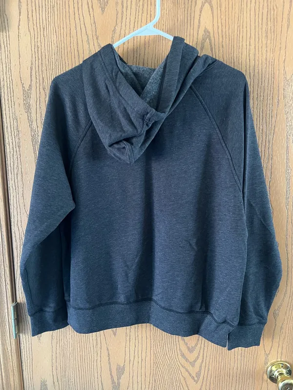 Old Navy Cropped Sweatshirt - Image 5