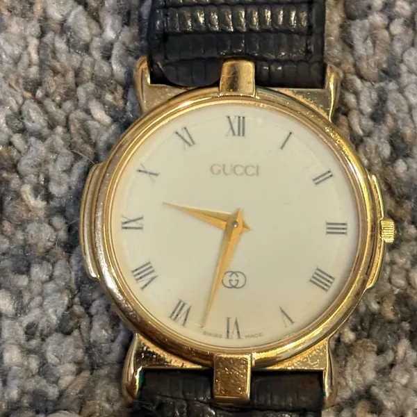 Gucci Vintage Watch - Image 2