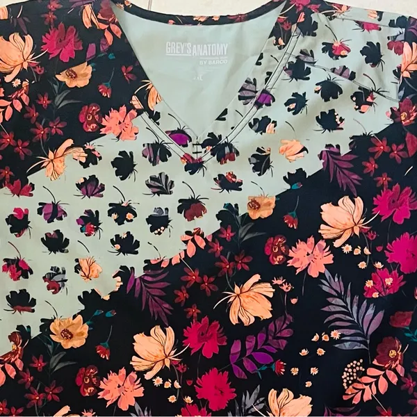 Grey’s Anatomy Scrub Top - Image 2