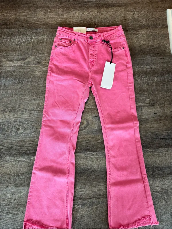 NWT Q2 Premium Denim Pink Flare Cut Jeans Size 2 - Image 2