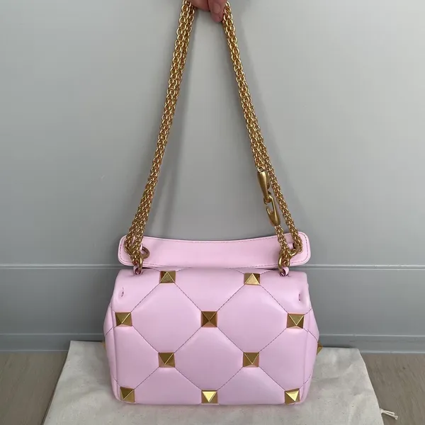 Valentino Garavani Roman Stud Medium Quilted Chain Shoulder Bag - Image 6