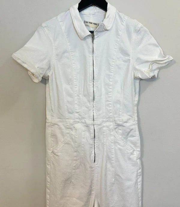 FREE PEOPLE Jayde Denim Flared Jumpsuit in Pure White Size Large - Image 5