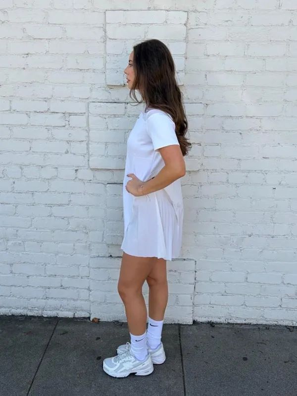 Nike drifit white tennis dress with accordion skirt Sz M slim fit #tennis #athletic #pickleball - Image 3