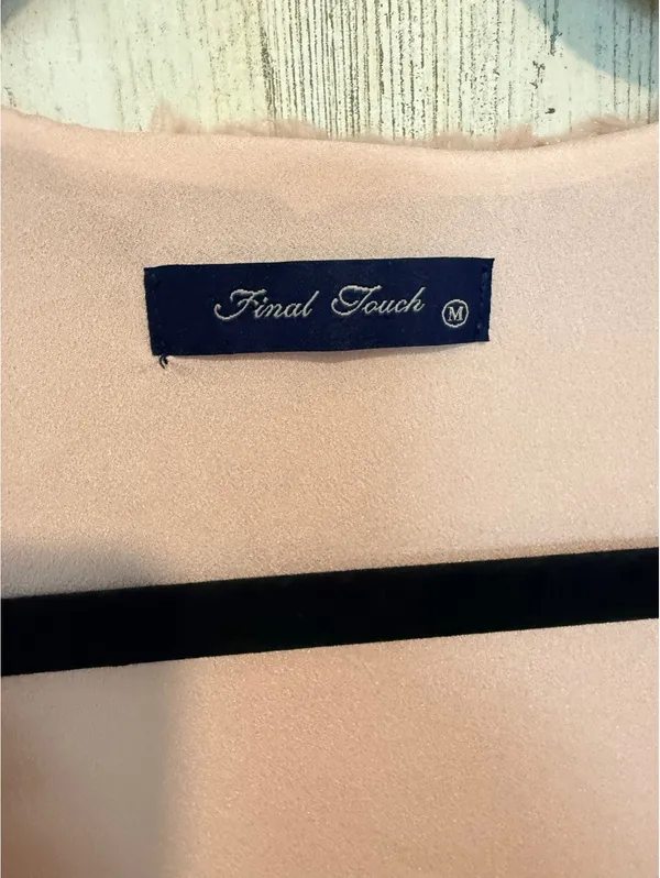 Final Touch Women’s Medium Blush Pink Faux Fur Vest USA - Image 4