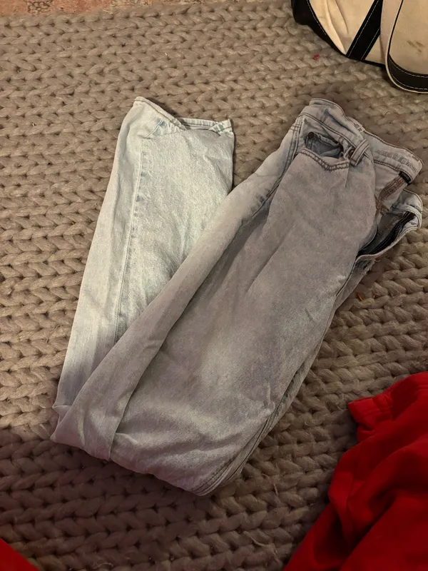 American Eagle Jeans - Image 2