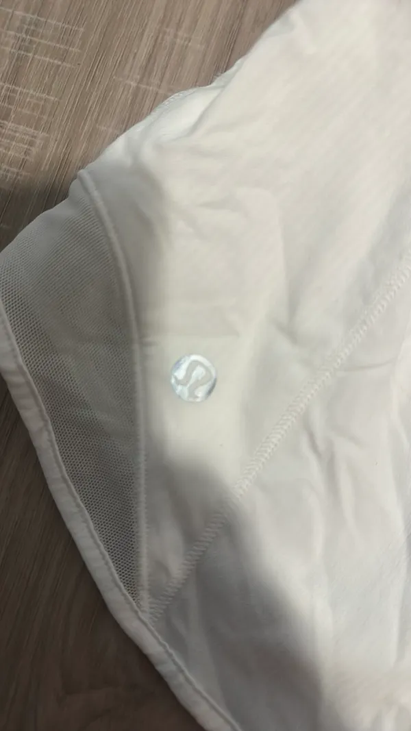 Lululemon Hotty Hot 2.5" - Image 2