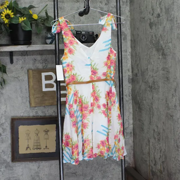 NWT City Studios Juniors Belted Floral-Print Fit & Flare Dress Blue Multi 3 - Image 4