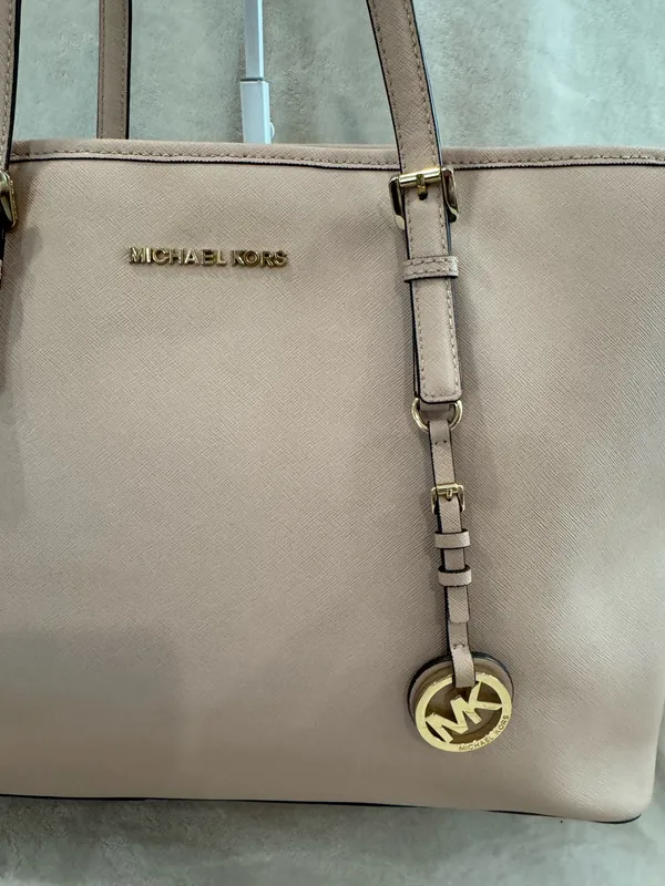 Michael Kors Large Jet Set Tote - Image 2