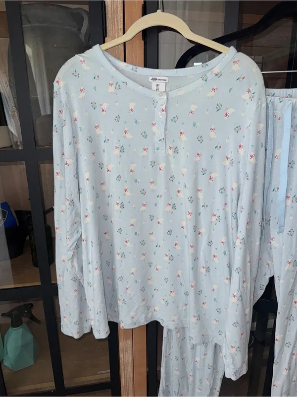 Sofia Richie Grainge x Amazon modal henley pajamas set goose silly long sleeve - Image 5