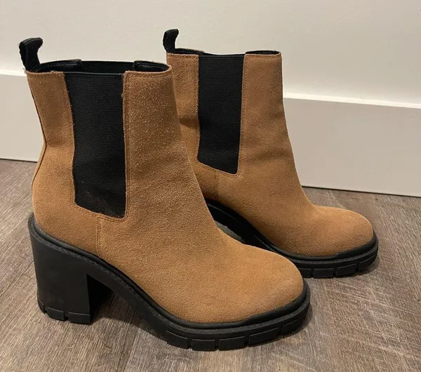 Marc Fisher Vanlisa Lug Sole Chelsea Heeled Combat - Image 3