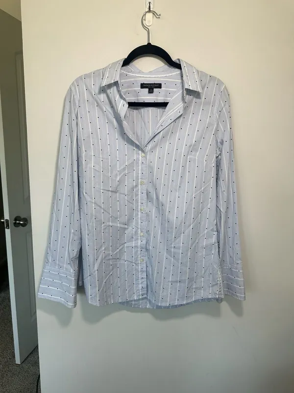 Banana Republic Riley Shirt Size 10 Blue White Striped Polka Dot Long - Image 3