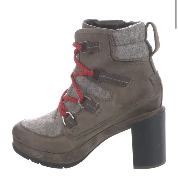 Sorel woman’s boots  - Image 3