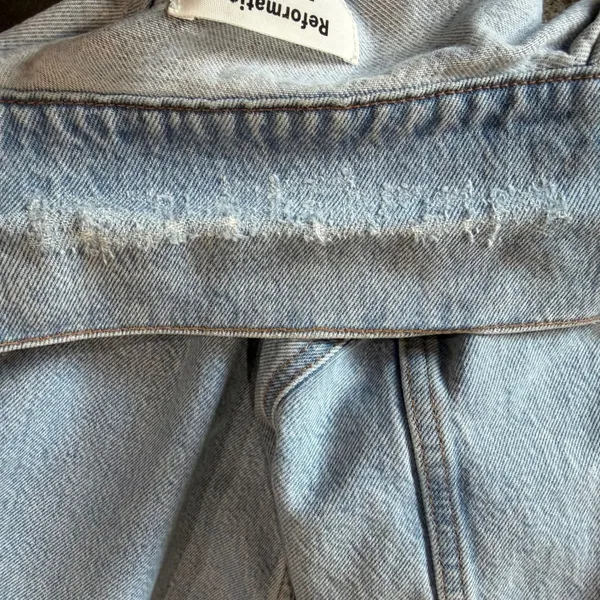 Reformation Jeans Jacket Women XS Blue Tahoe Light Wash Denim Button Front - Image 7