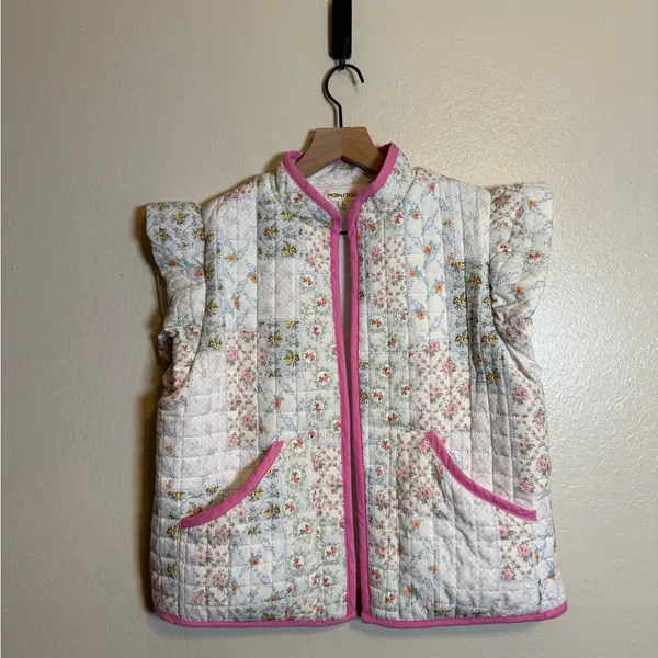 Main Strip Floral Quilted Vest With Ruffles‎ - Image 2