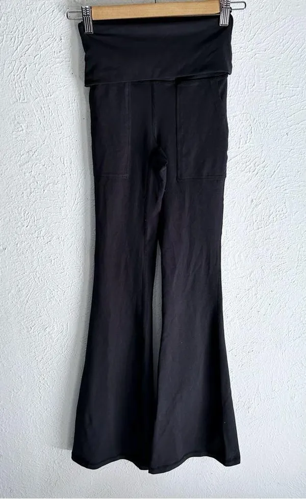 OFFLINE By Aerie The Hugger High Waisted Foldover Flare Legging Black XS - Image 3