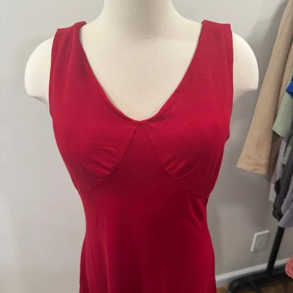 Red Sleeveless Dress V Neck Women’s Medium Stretch Fit NEW - Image 6