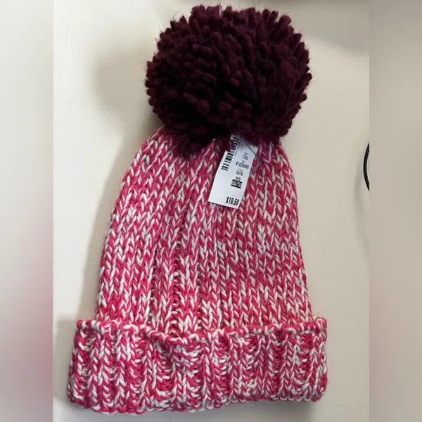 Aeropostale Women’s Pink & White Knit Pom Beanie & Scarf Set NWT - Image 2