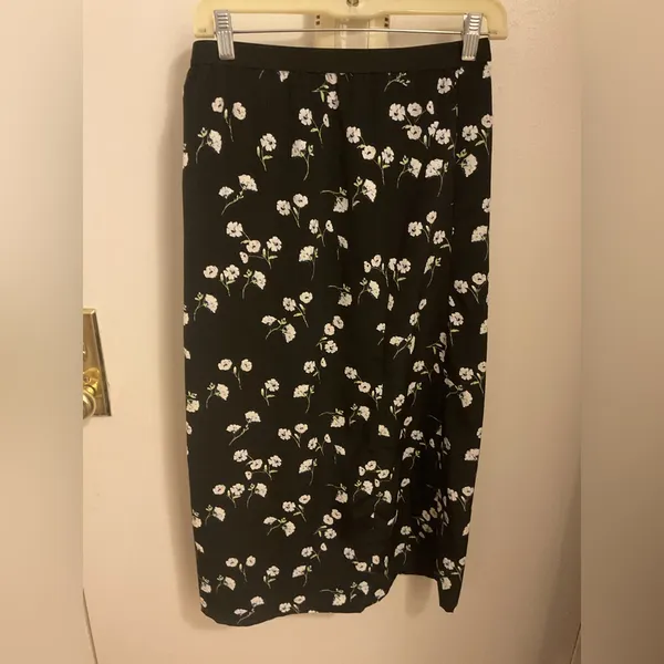 Sanctuary Black and White Floral Midi Skirt - Image 6