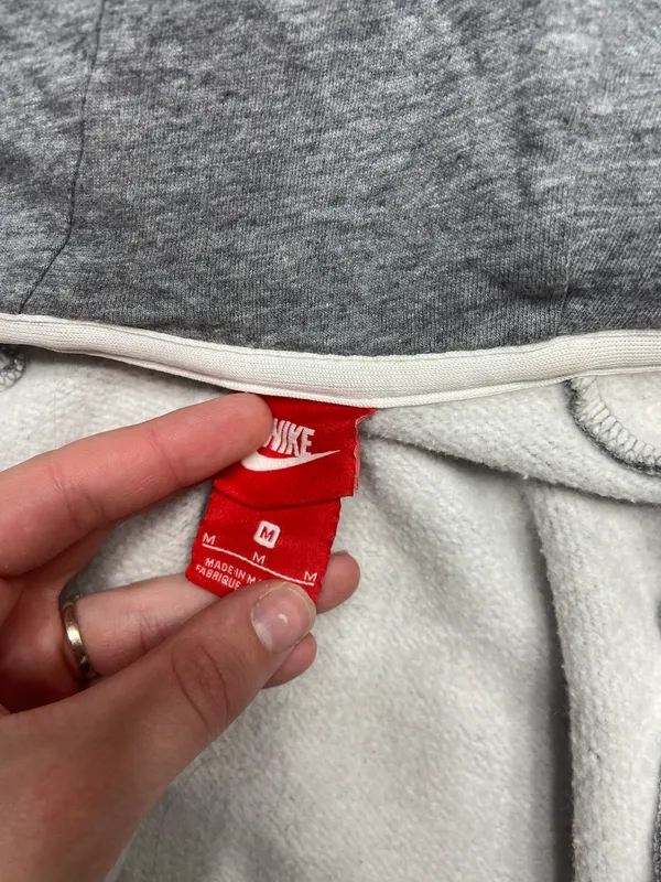 Nike Sweatshirt Hoodie - Image 3