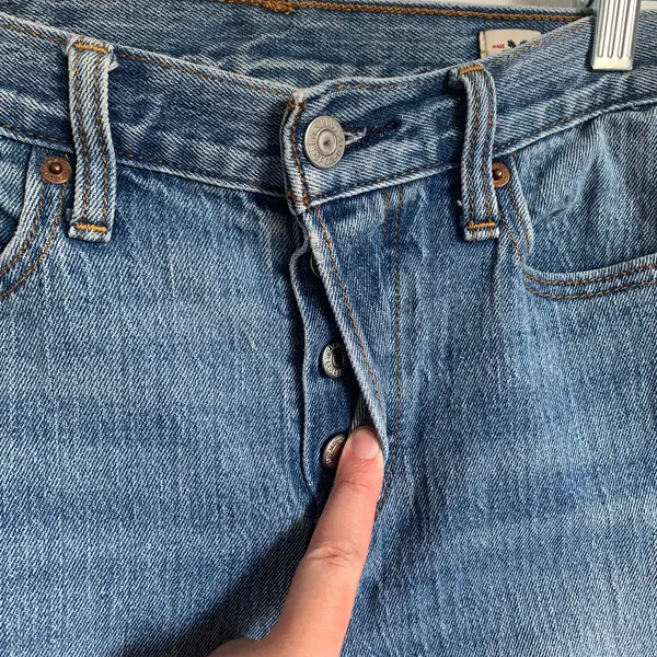 Levi's White Oak Cone Raw Hem Denim Jeans in‎ Medium Blue Wash Button Fly - Image 3