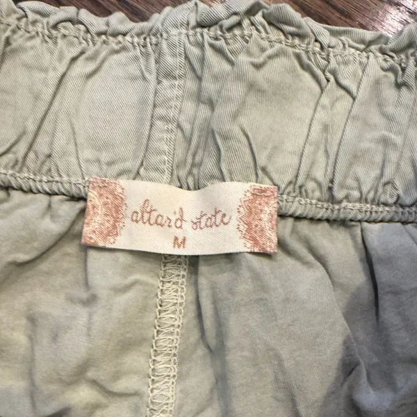 Altar'd State sage  Shorts - Image 2