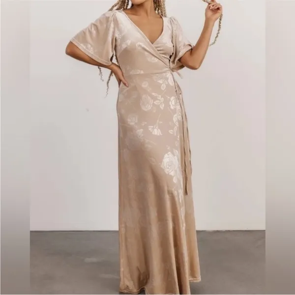 Baltic Born Danielle Embossed Velvet Maxi Dress Champagne Cream Size Large - Image 2
