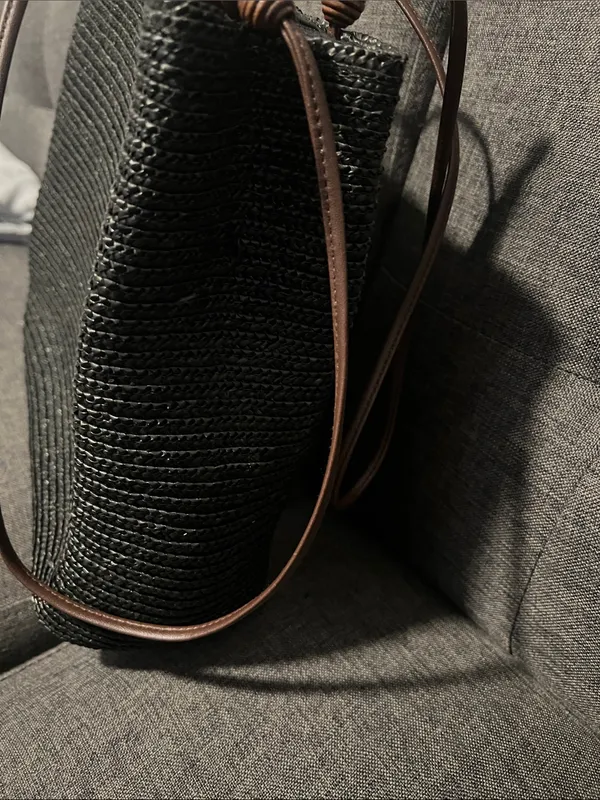 Woven Black Straw Tote with Wood-Accent Handles - Image 4