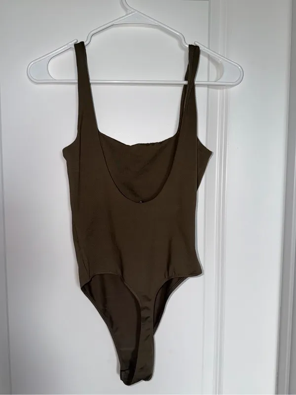 H&M Scoop Neck Bodysuit - Image 2